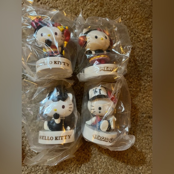 SANRIO HELLO KITTY 3” FIGURES- 2014- new in package - Picture 2 of 7